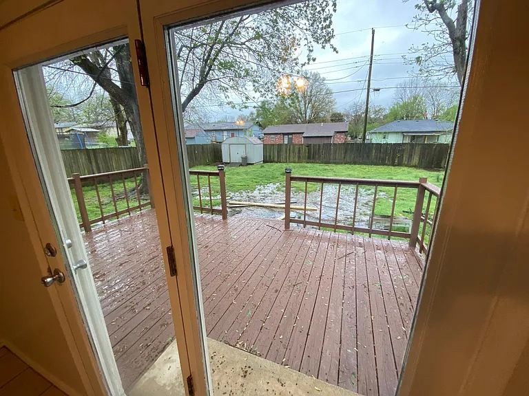 1612 Raleigh St — Photo 3