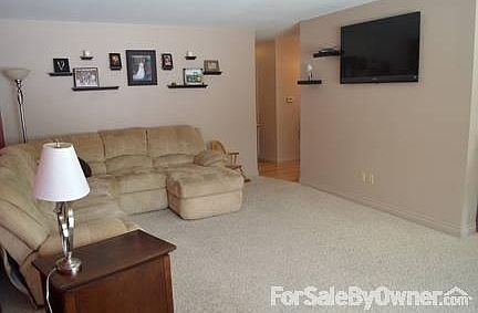 3rd image of 3531 Sherwood St
