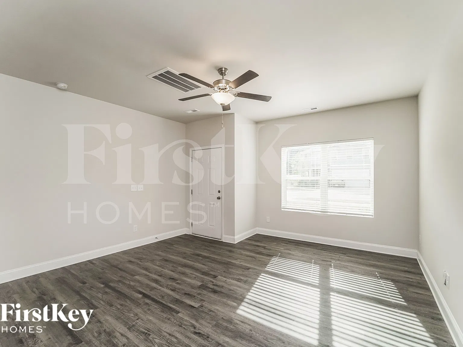 3 bed, 2.5 bath, 1881 sqft, $2,350 — Photo 4