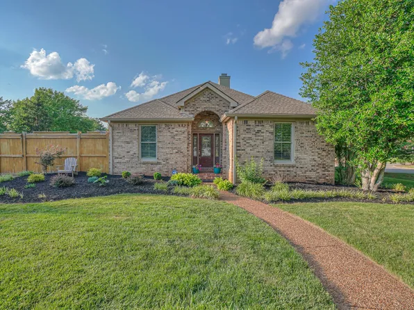 815 Bradford Pl, Murfreesboro, TN 37130