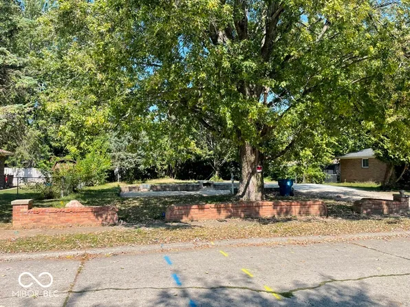 10214 Shallowbrook Ct, Indianapolis, IN 46229