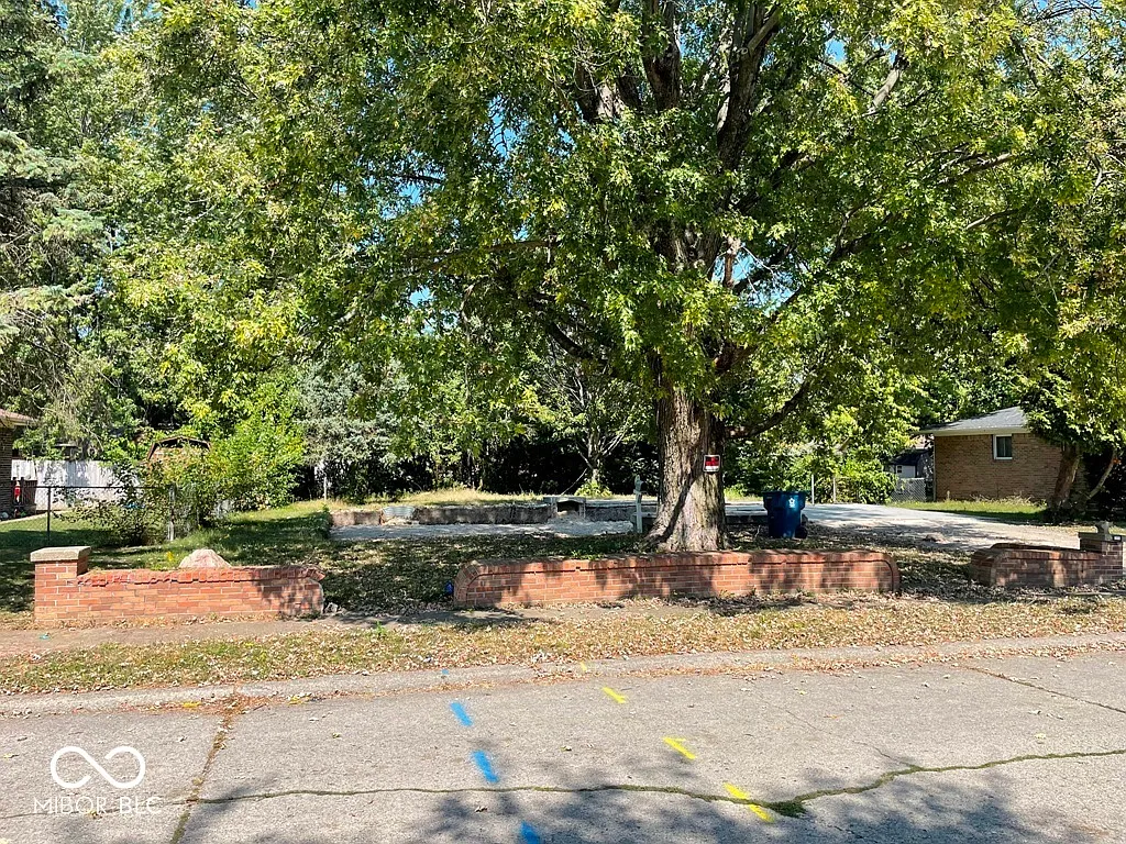 10214 Shallowbrook Ct photo 1