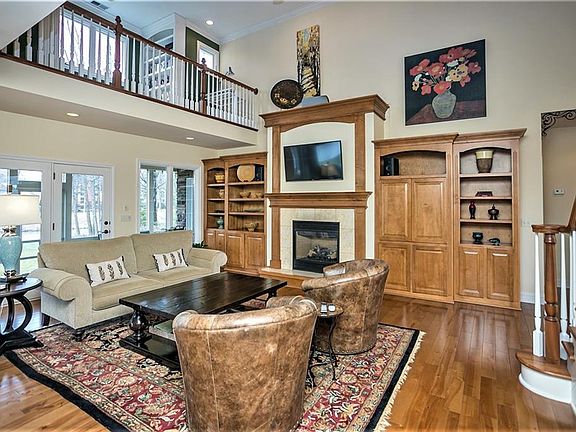 5th image of 33521 Silver Oak Dr