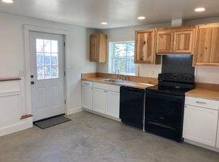 373 Vanner Rd, Washington, ME 04574
