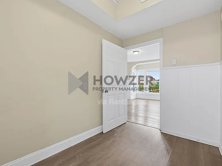 14-18 Chester Ave #16-14 — Photo 10