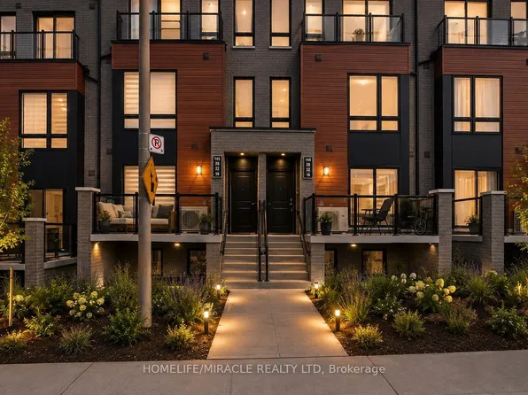 145 Tapscott Rd #8, Toronto, ON M1B 0E8
