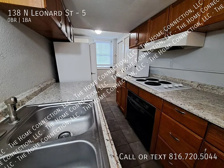 138 N Leonard St #5 — Photo 5