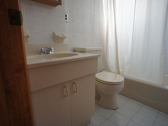 5th image of 1608 Benson Ave APT 2