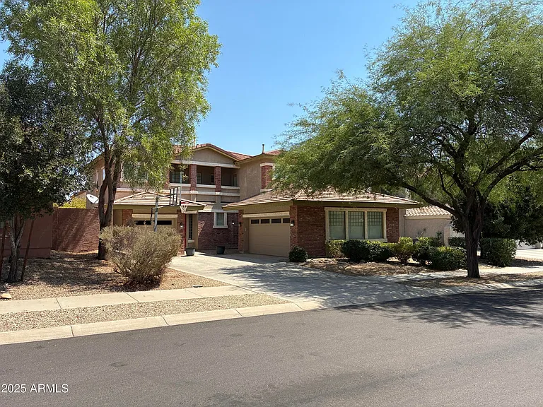 16054 W Shangri La Rd — Photo 1
