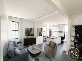 31-59 45th St, Astoria, NY