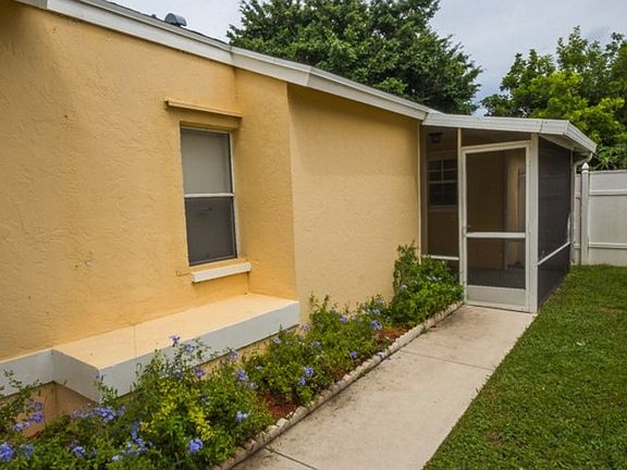 4th image of 5142 Arbor Glen Cir