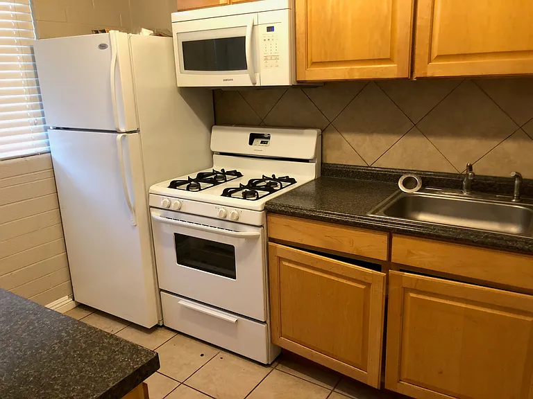 770 E Portland St #112 — Photo 3