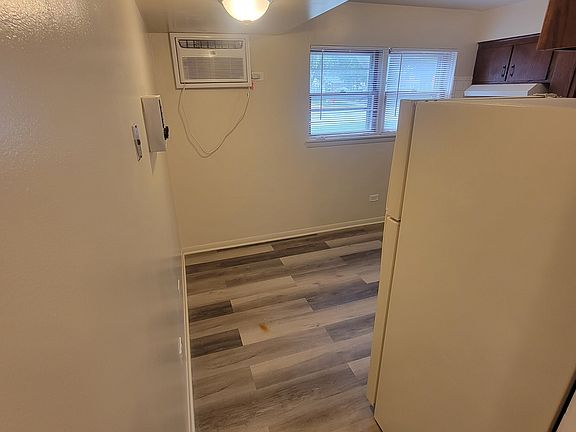 2nd image of 7222 Dixon St #104