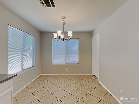 4th image of 10854 W Roanoke Ave