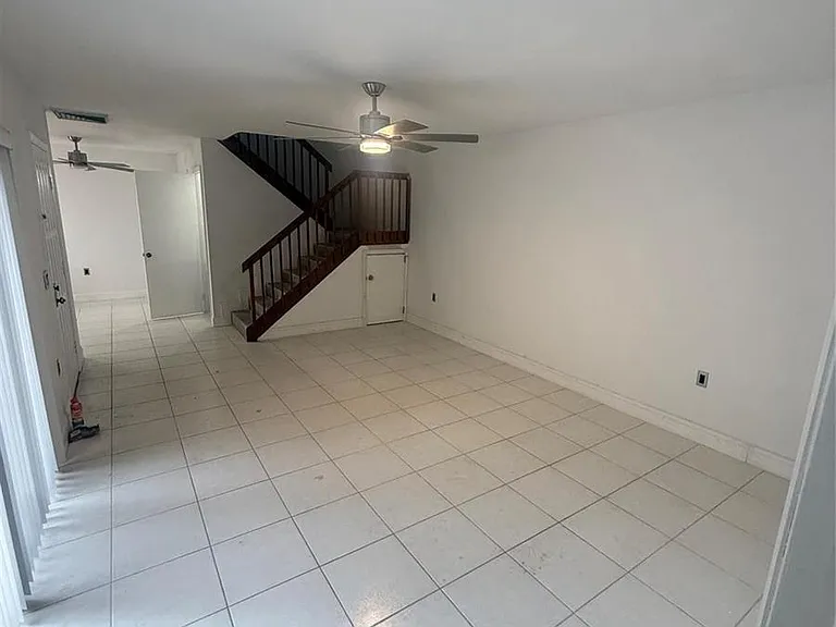 9138 SW 23rd St #B — Photo 3