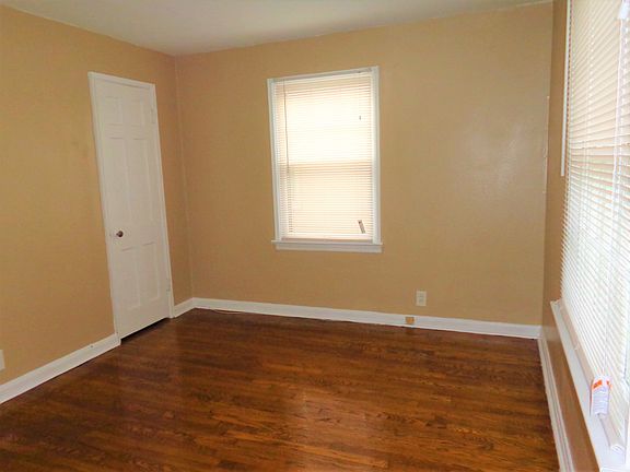 3rd image of 7604 Mallard Dr