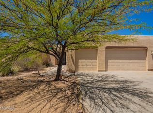 13940 E Hay Bale Trl, Vail, AZ 85641