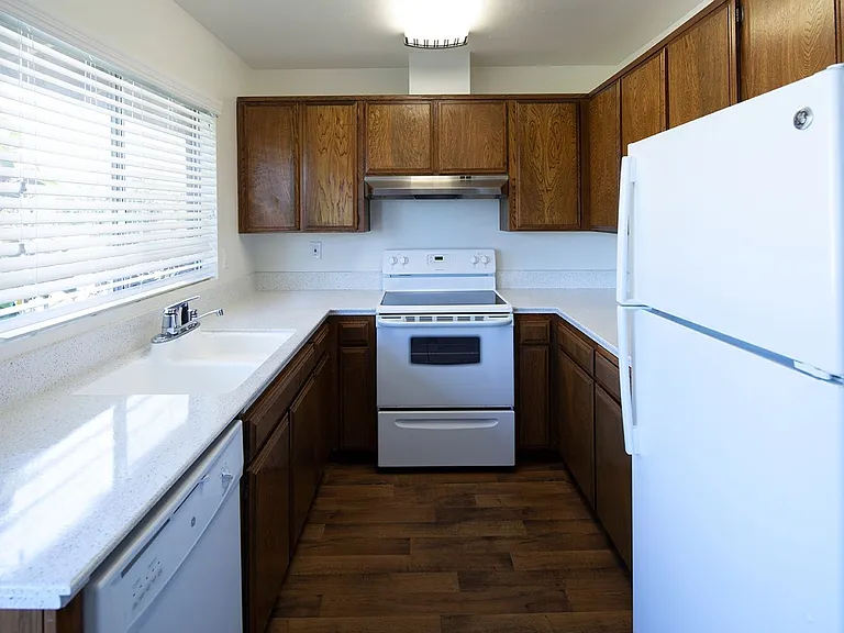 Brightwood Apartments — Photo 9