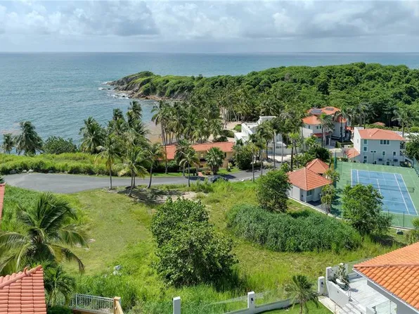 37 Shell Castle Club Dr, Humacao, PR 00791