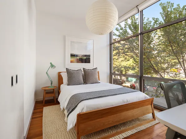 280 Metropolitan Avenue image 5 of 10