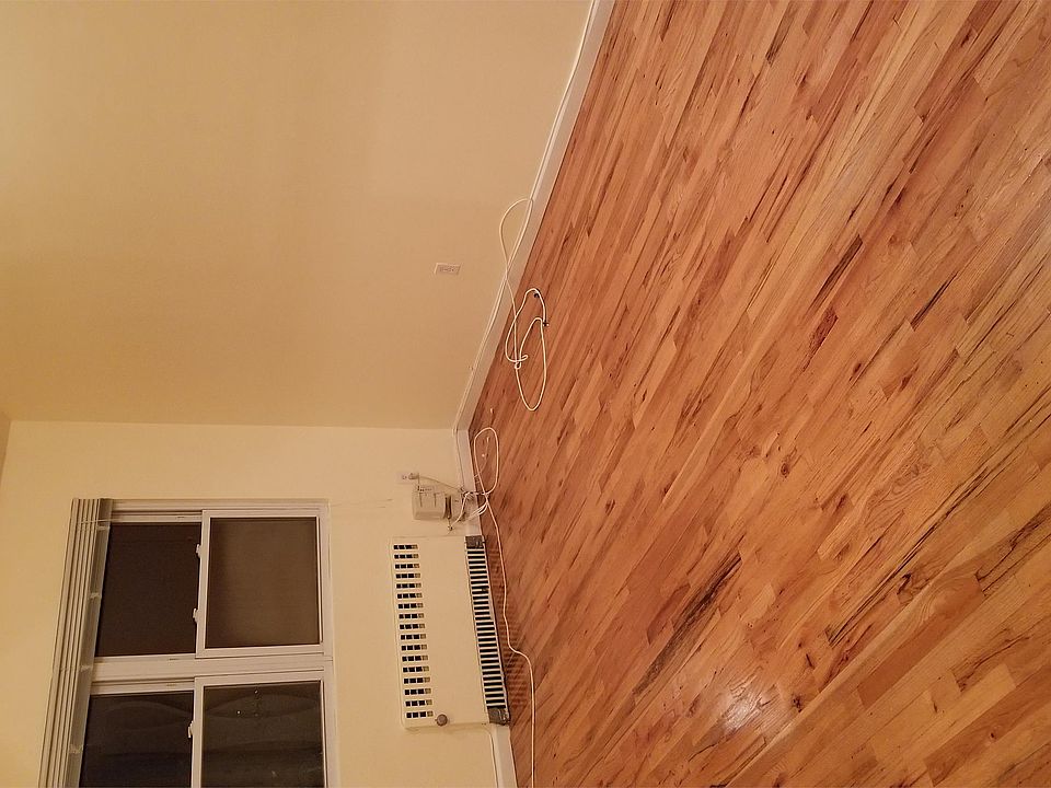1st image of 522 S 10th Ave