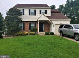 23 Jonathan Dr, Newark, DE 19702