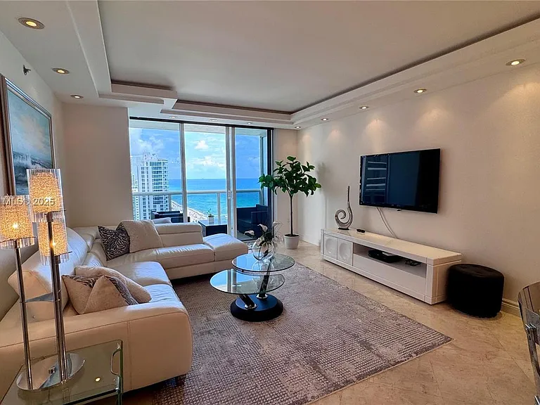 1830 S Ocean Dr #2026-2211 — Photo 7