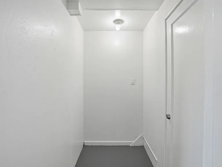 1007-1011 Everett Ave. — Photo 14