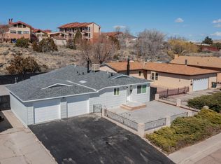 412 Valentina Dr, Gallup, NM 87301
