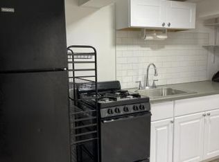 15905 Grand Central Pkwy #1, Jamaica, NY 11432