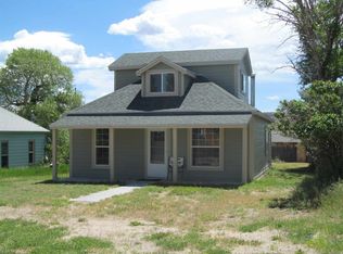 811 Heizer Ave, Encampment, WY 82325