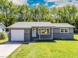 1337 Fogarty Dr, Junction City, KS 66441