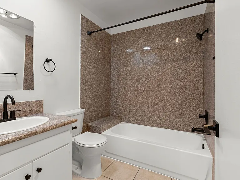 (El/Ti/Yo:B) 5139 White Oak Avenue — Photo 25