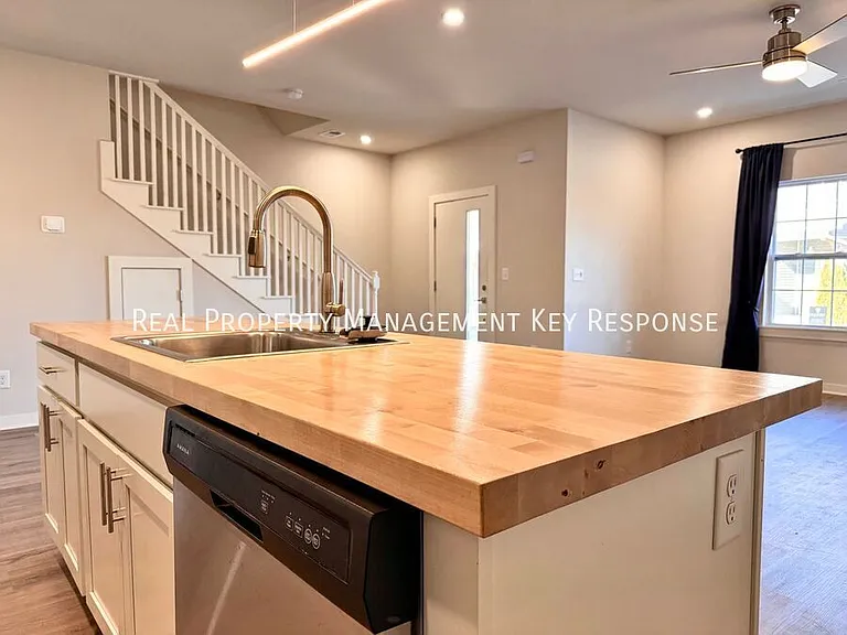 3615 Hydes Ferry Rd — Photo 4
