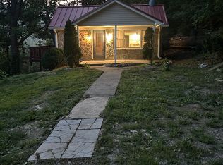 8724 Williams Ln, Lexington, KY 40515