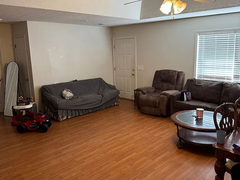 742-744 Meagan Ln — Photo 4