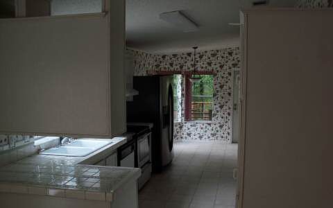 3rd image of 127 NE Weeping Willow Ln