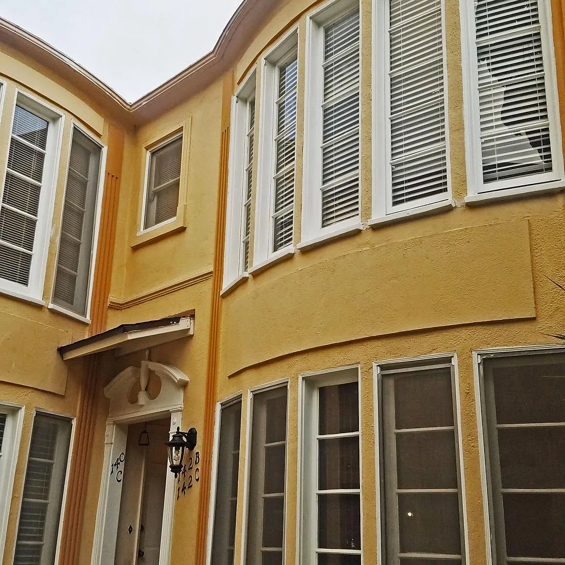 1 bed, 900 sqft, $2,934 — Photo 3