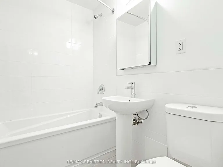 1545 Bathurst St #308 — Photo 10