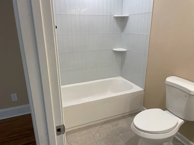 1613 Seigle Ave — Photo 9