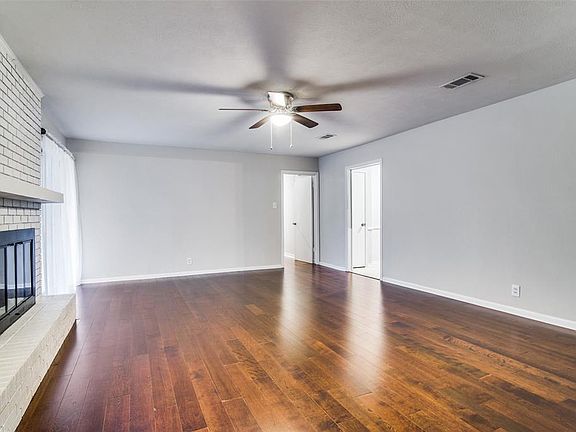 4th image of 2515 Dover Dr
