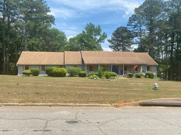 1538 Stoneleigh Hill Rd, Lithonia, GA 30058