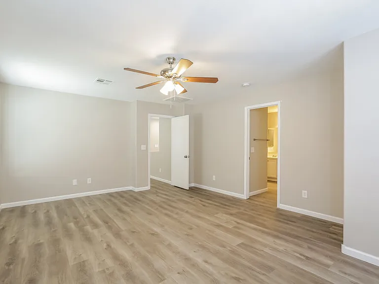 9790 Splendor Sky Ave — Photo 11