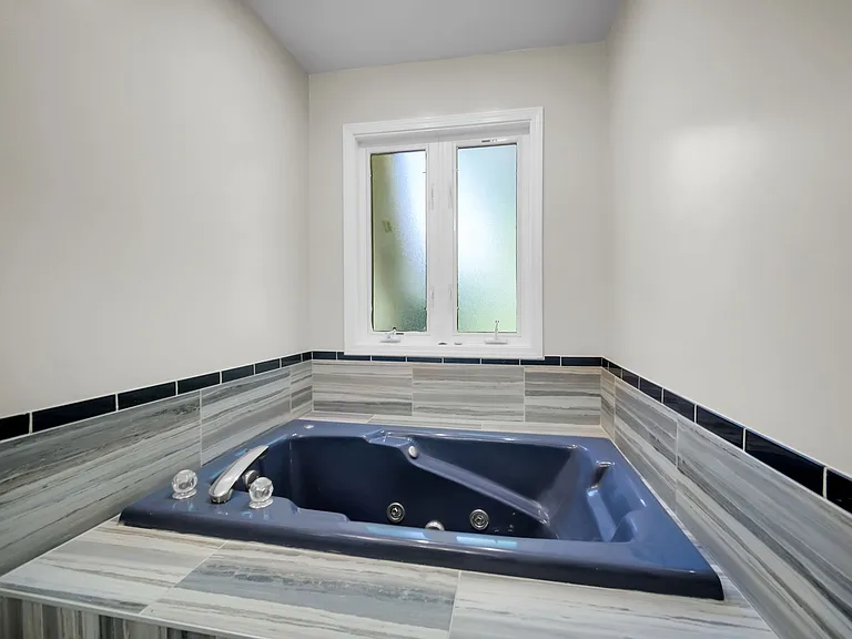 2518 Adamsway Dr — Photo 37