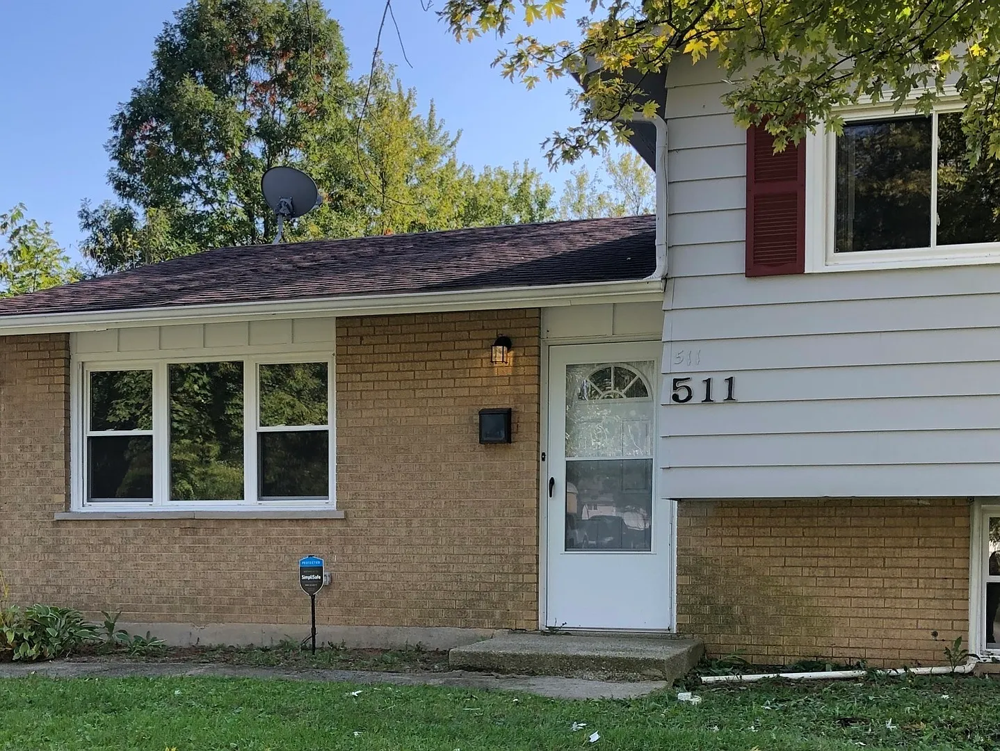511 Hickok Ave photo 1