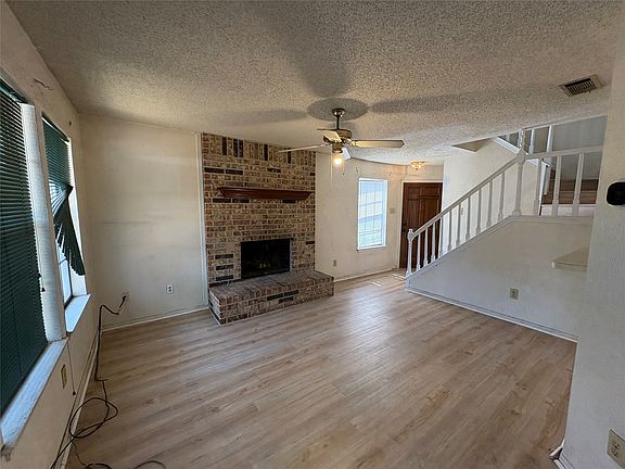 4th image of 625 Manco Rd APT 112