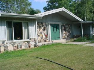 16529 Lake Shore Rd, Cleveland, WI 53015