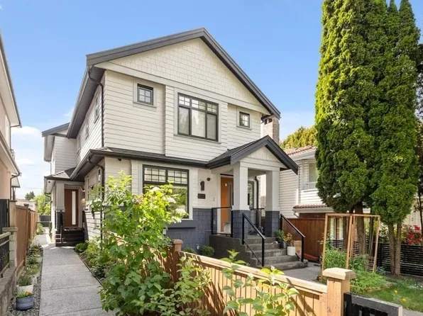 5867 Battison St, Vancouver, BC V5R 4M8
