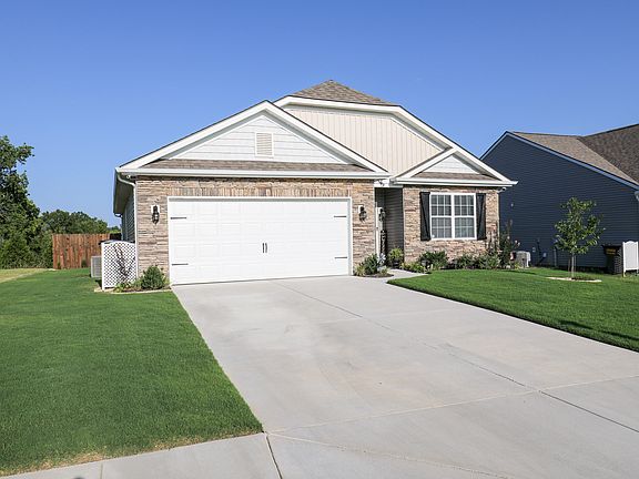 4th image of 302 Huntley Meadows Dr #63