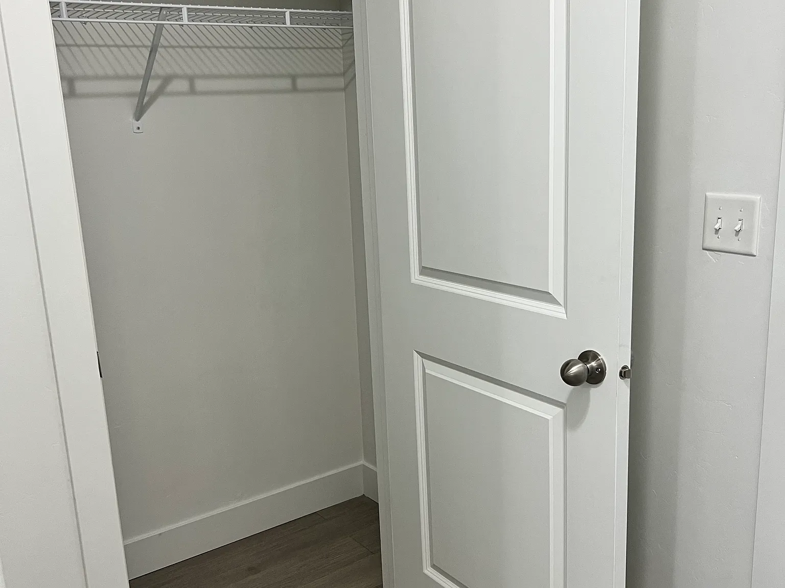 4 bed, 3.5 bath, 2376 sqft, $2,600 — Photo 4